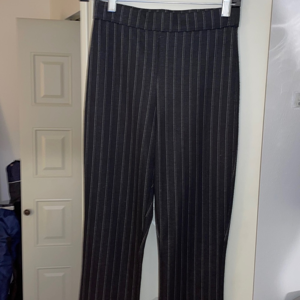 Black and white striped dress pants. Worn once look brand new. Stretchy size xs